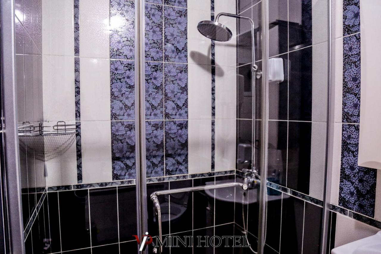 Vip Mini Hotel Semey Exterior foto