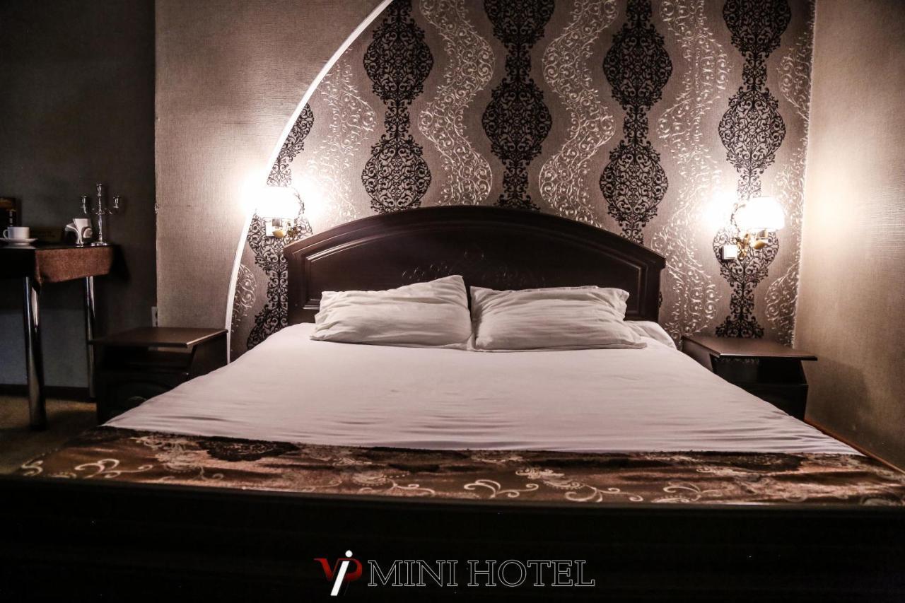 Vip Mini Hotel Semey Exterior foto