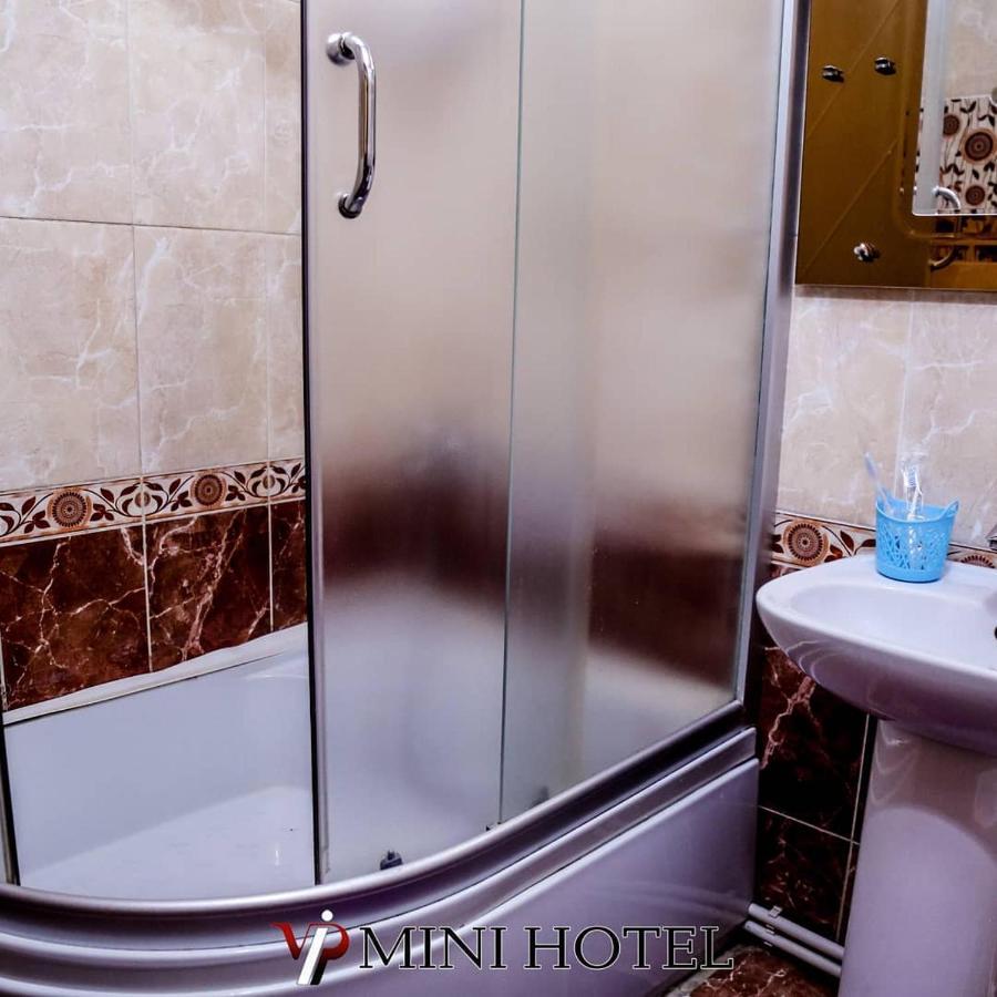 Vip Mini Hotel Semey Exterior foto