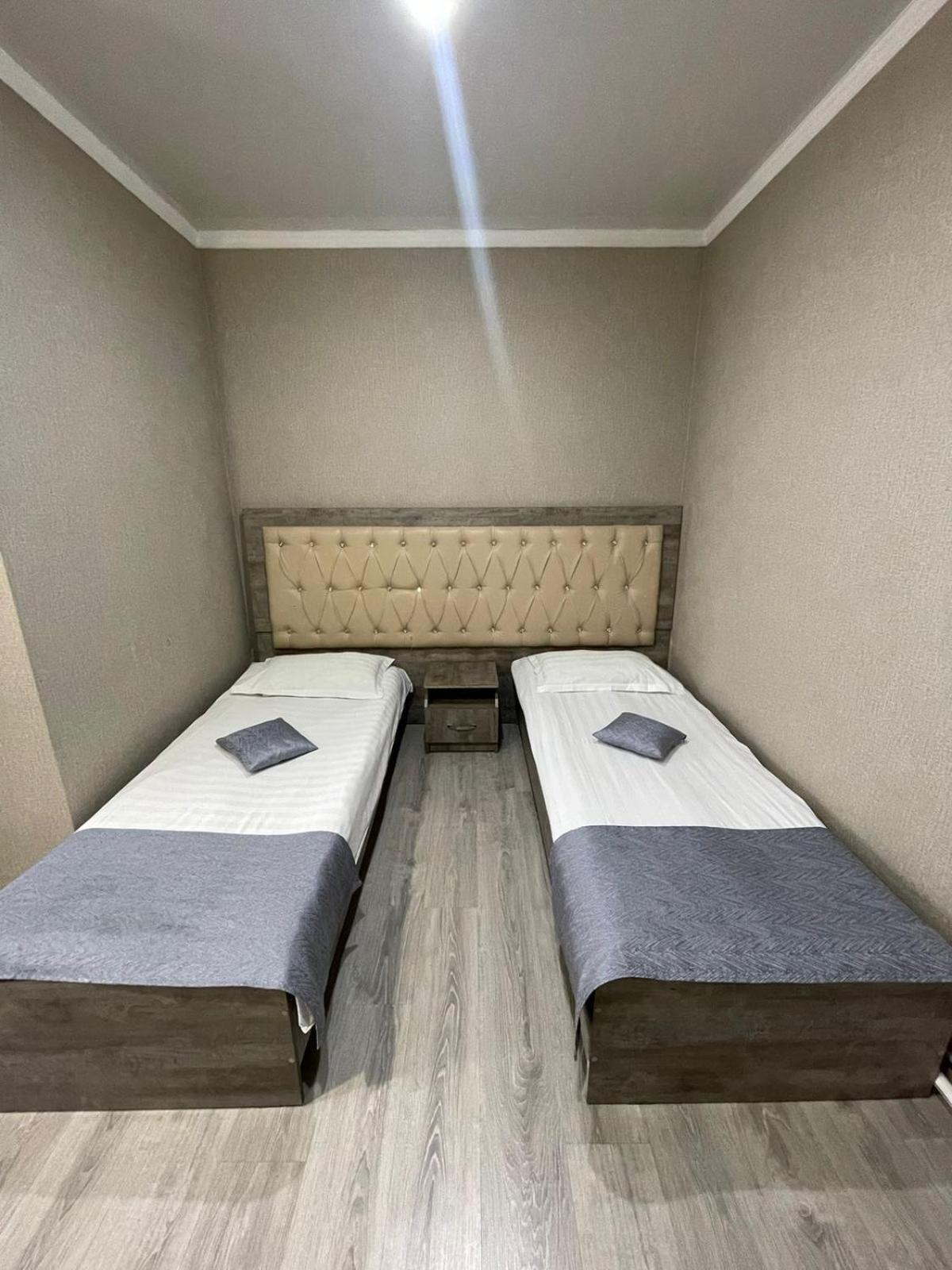 Vip Mini Hotel Semey Exterior foto